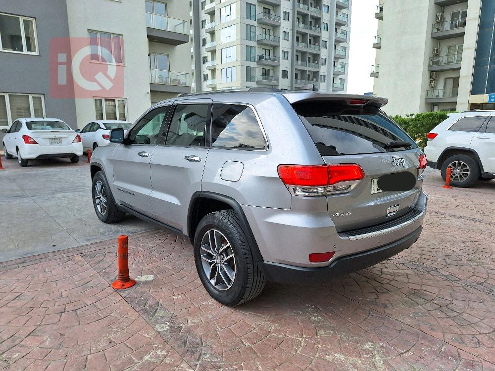 جيب جراند شيروكي